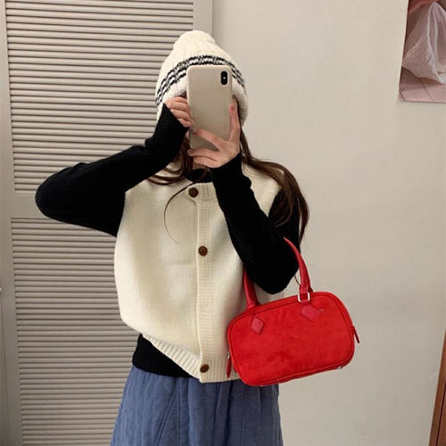 Gilet tricoté pour femme avec fermeture à boutons et coupe tendance Chic & Stil