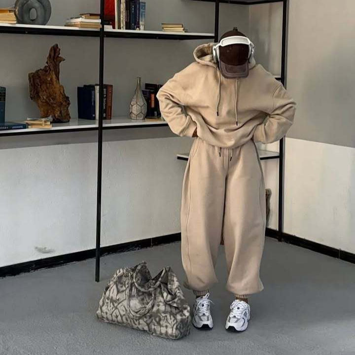 Women's Relaxed Oversized Jogging Suit Amarae