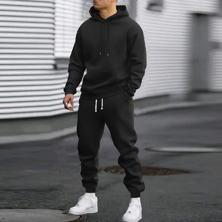 Men's sporty hoodie tracksuit made of high-quality sweat fabric Chic & Stil