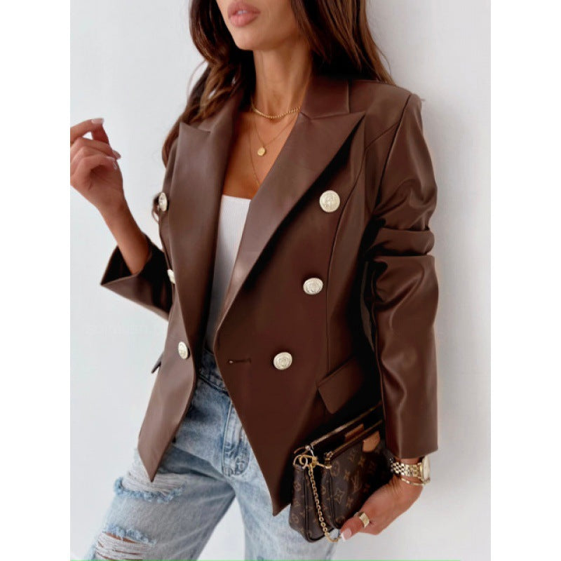 Trendy blazer jacket for women with double-breasted and elegant accents Lune London