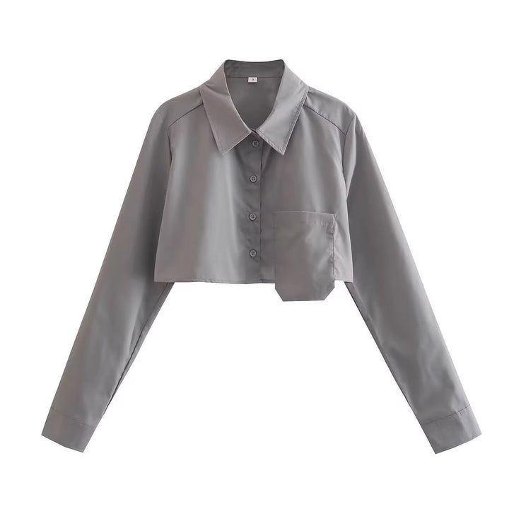 Cropped blouse for women with a modern fit and practical pocket design Lune London
