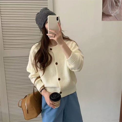 Chic und Stil | Women's Cardigan
