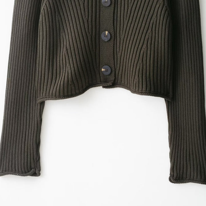 Ladies cropped knit vest with an elegant ribbed pattern Lune London