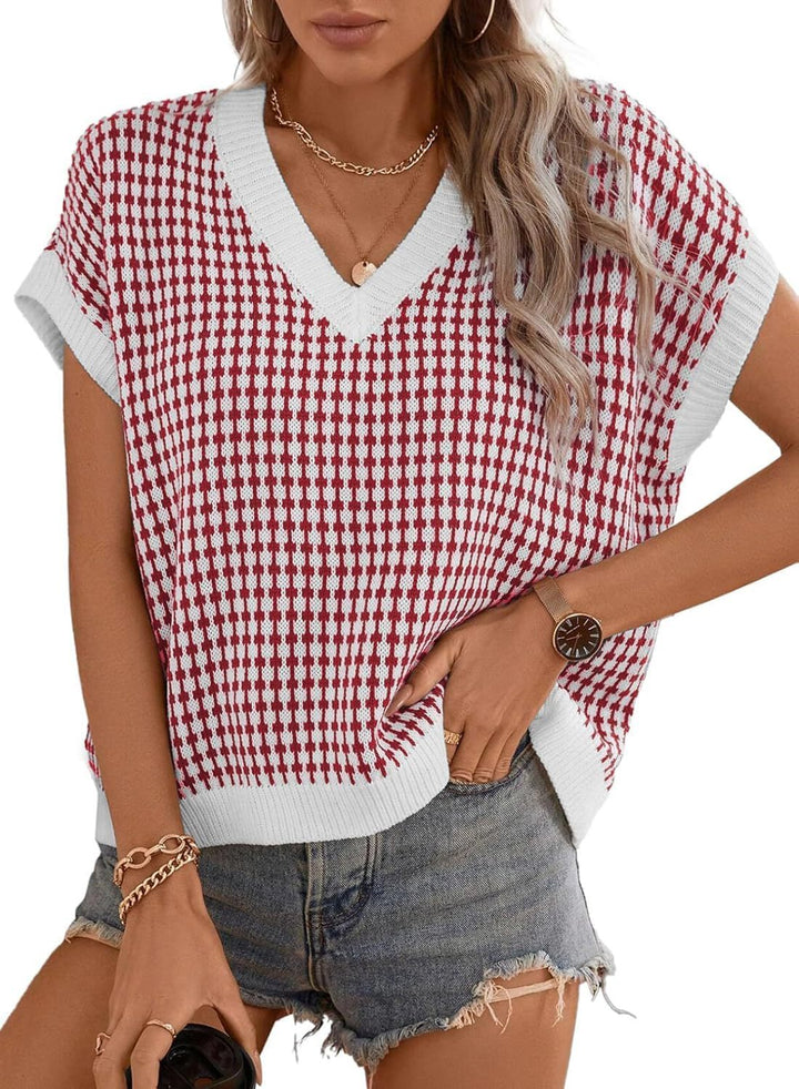 Viscose top for women with a modern check pattern and a chic V-neck