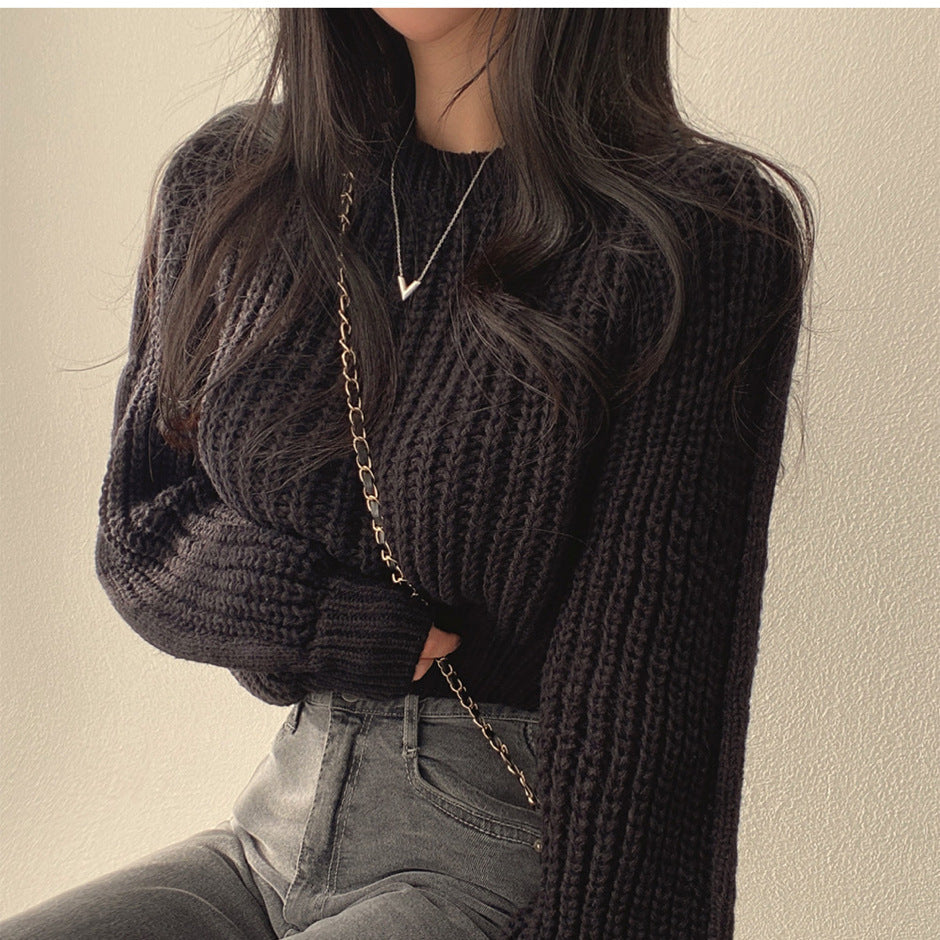Chunky knit sweater for women with a loose fit and drop shoulders Lune London
