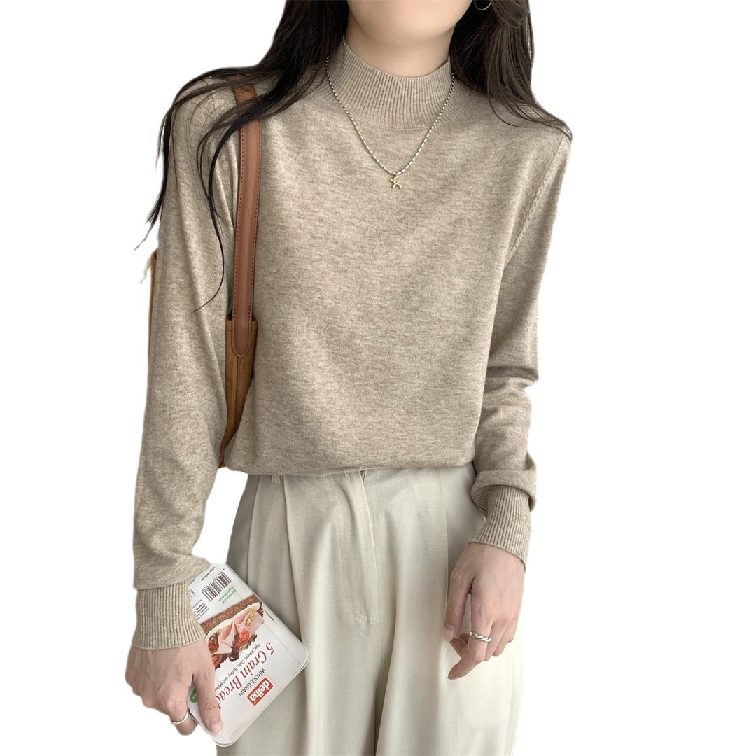 Pull fin en tricot pour femme avec un col montant moderne et une coupe décontractée Chic & Stil