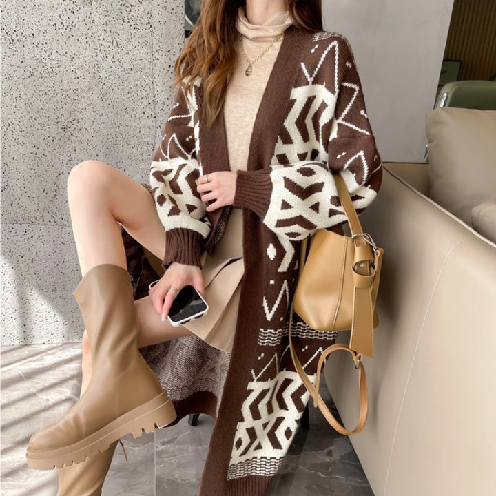 Cardigan tricoté à la mode pour femmes avec design géométrique et coupe ample Chic & Stil