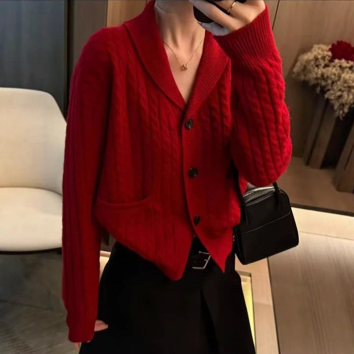 Cardigan femme avec motif en cable et poches plaquées Chic & Stil