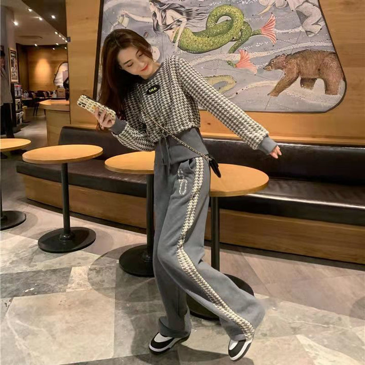 Women's Fashion Leisure Set with Textured Top and Wide Pants Chic & Stil