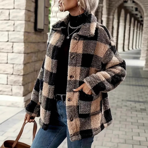 Ladies Comfortable Checked Fleece Jacket in Casual Chic Style