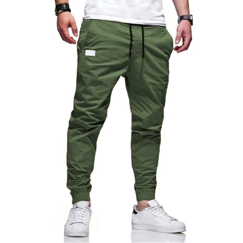 Trendy and comfortable jogging pants for men with elastic waistband and pockets Lune London
