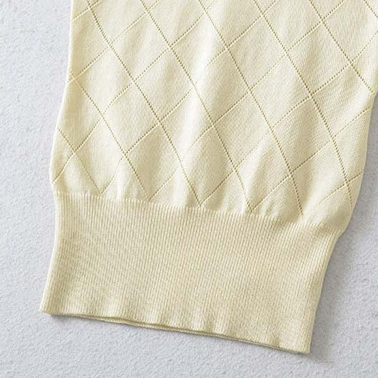 Women's Sleeveless Fine Knit Vest with Stand-Up Collar and Tailored Diamond Pattern Amarae
