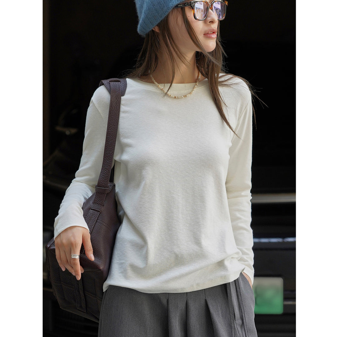 Women's Fine Long Sleeve made of Organic Cotton Jersey with Round Neckline and Straight Hem