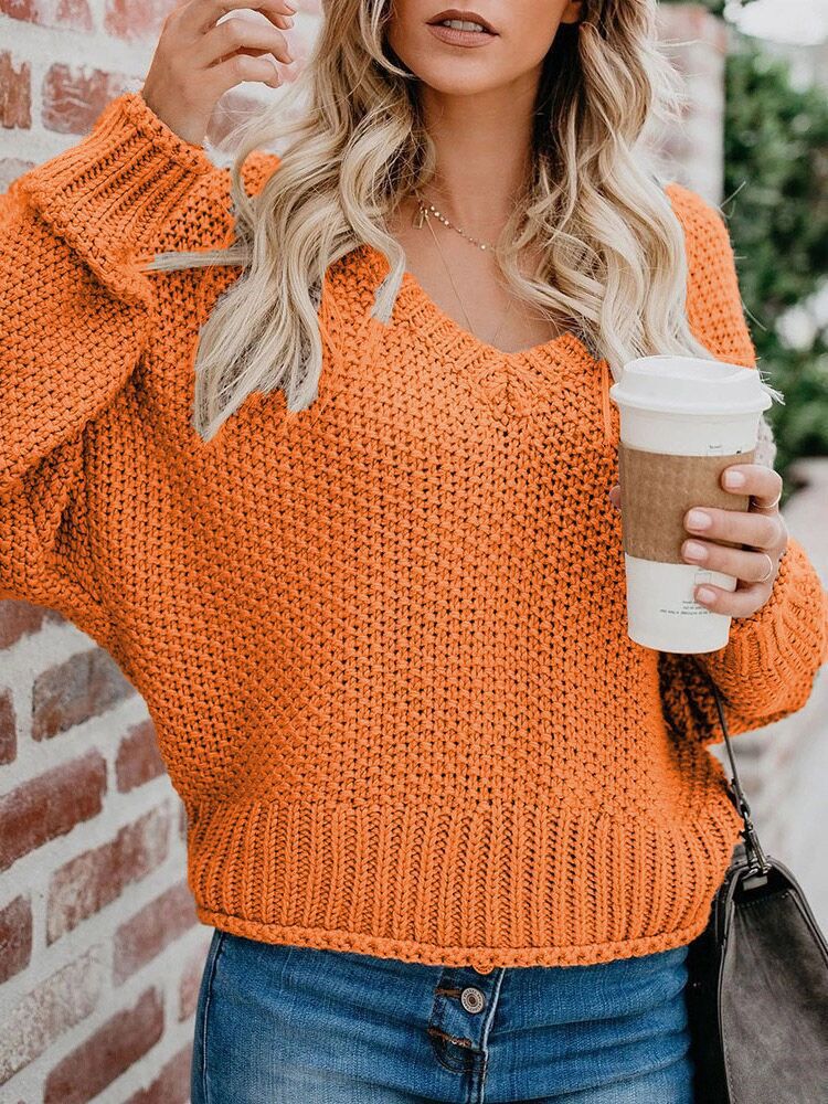 Relaxed fit women's lounge sweatshirt with casual cut and deep V-neck Lune London