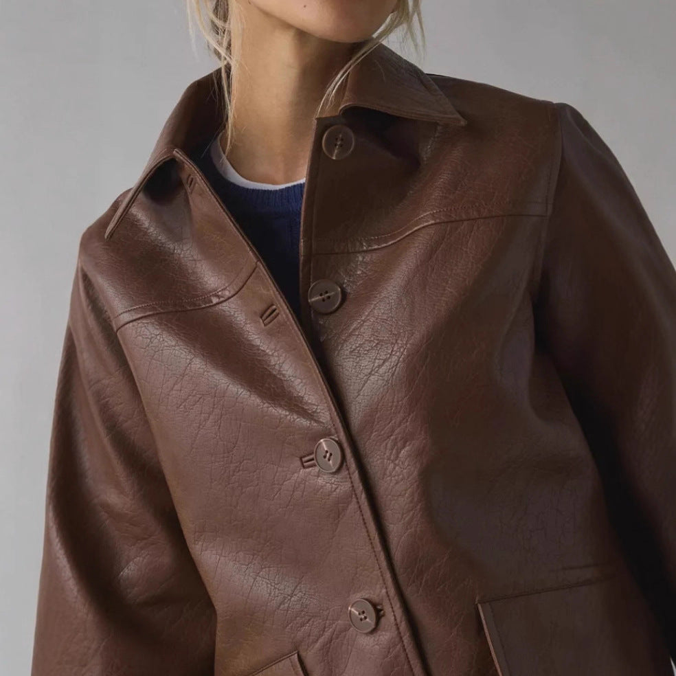Veste en cuir métallique pour femmes avec poches pratiques et coupe moderne Chic & Stil