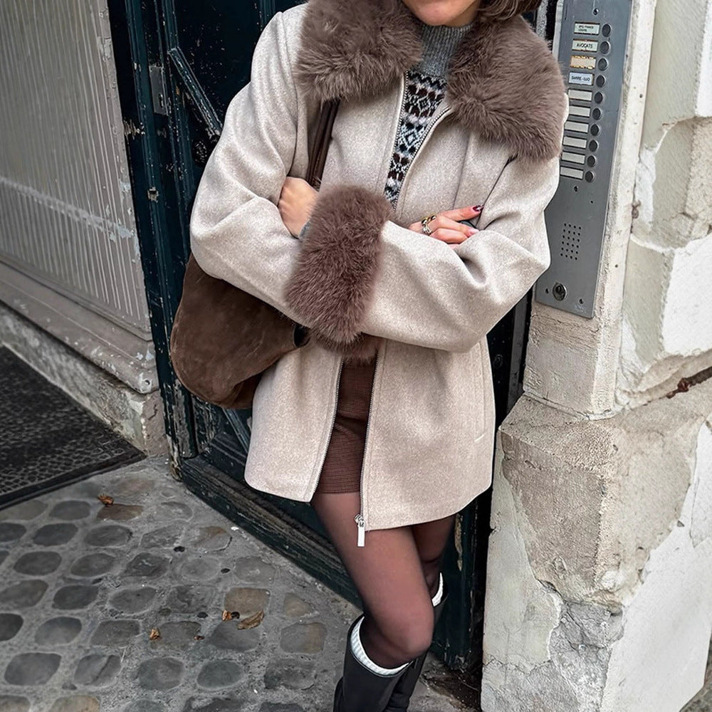 Women's elegant short coat made of wool blend with detachable woven fur collar and concealed two-way zipper Amarae
