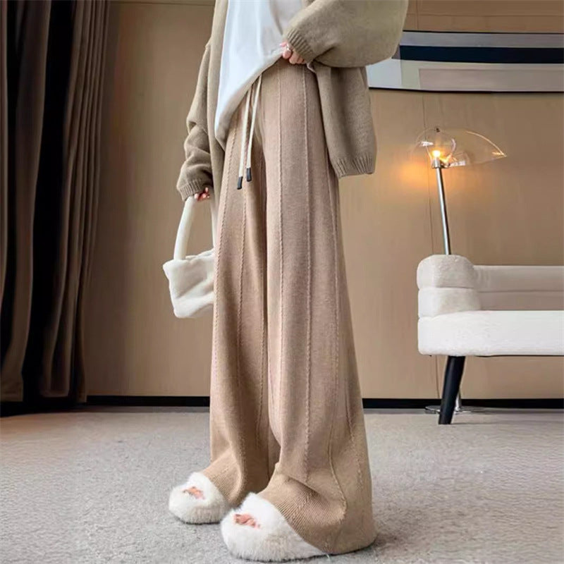 Warm palazzo pants for women with elastic waistband and side pockets Lune London