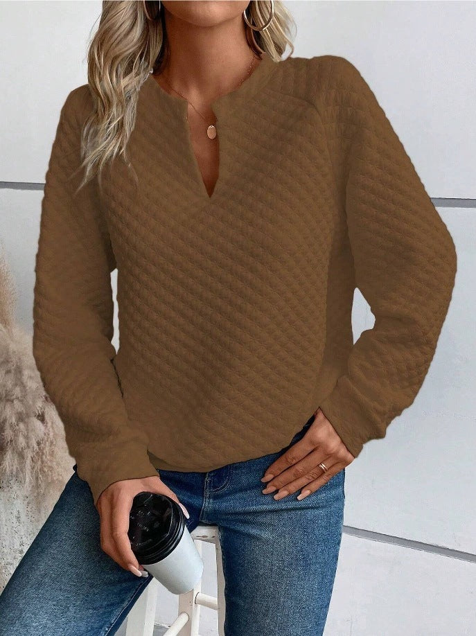 Casual sweater for women with textured design and high collar Lune London