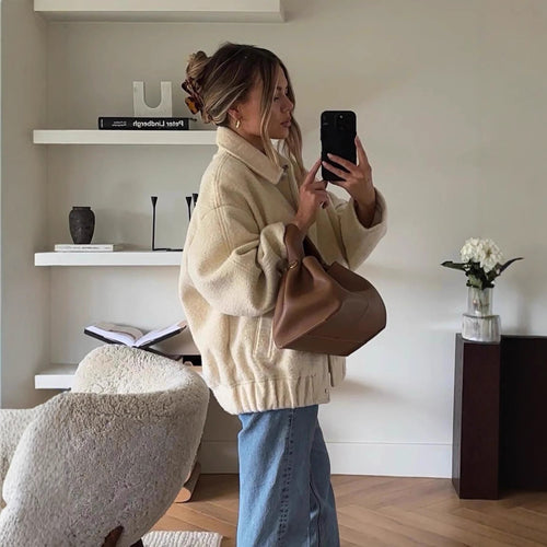 Teddy jacket for women, durable and cozy, with elastic waistband Amarae