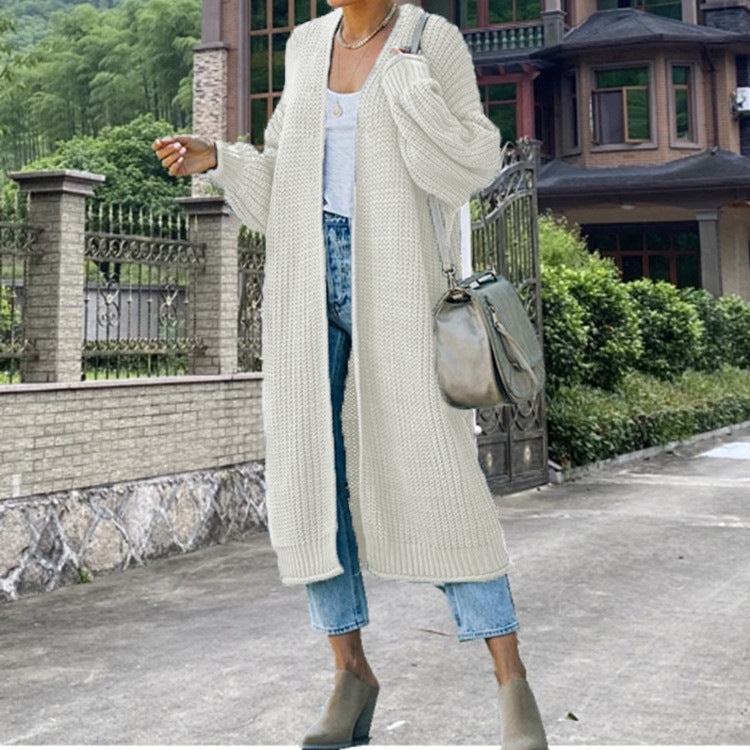 Ladies long cardigan in chunky knit with modern cut and casual chic design
