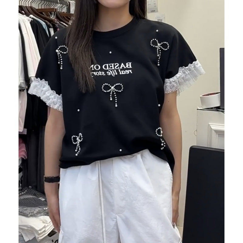 Casual graphic t-shirt for women with lace accents Lune London
