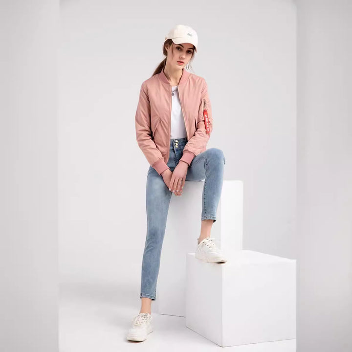 Casual transition jacket for men with practical pockets and modern design Lune London