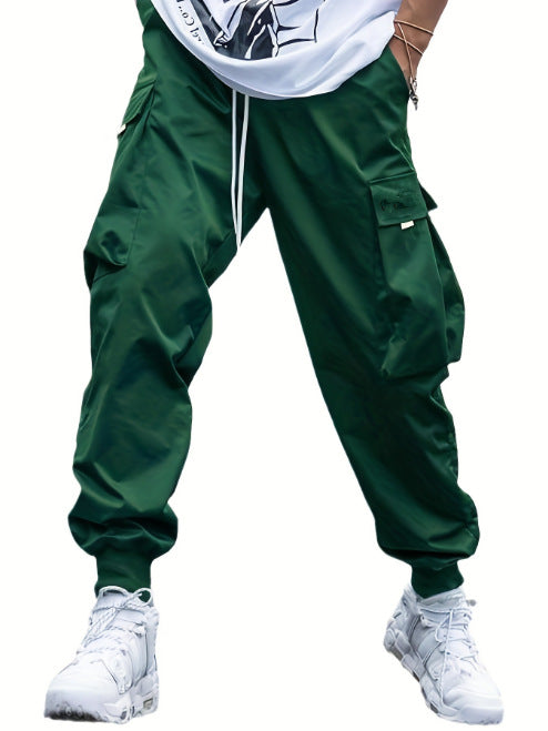 Casual utility pants for men with practical pockets and elastic waist Lune London