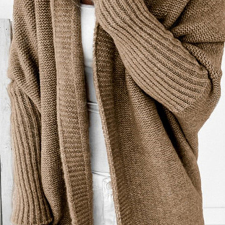 Ladies Casual Knit Sweater with Open Front and Fine Texture Lune London