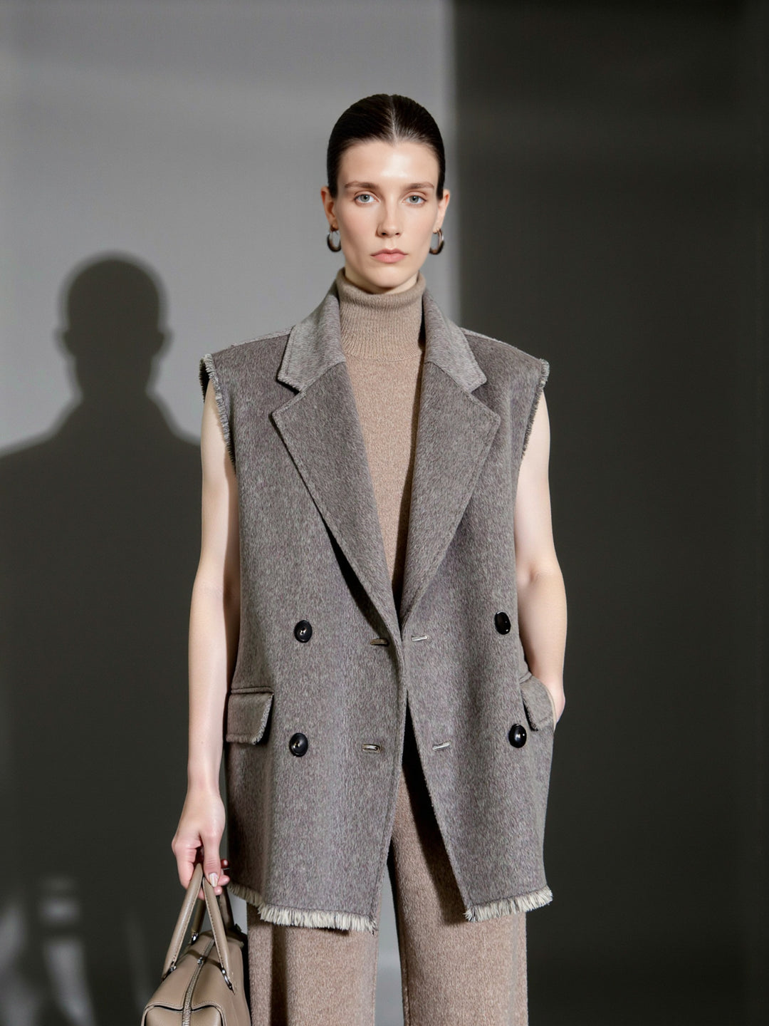 Gilet élégant et décontracté pour femmes avec double rangée de boutons Chic & Stil