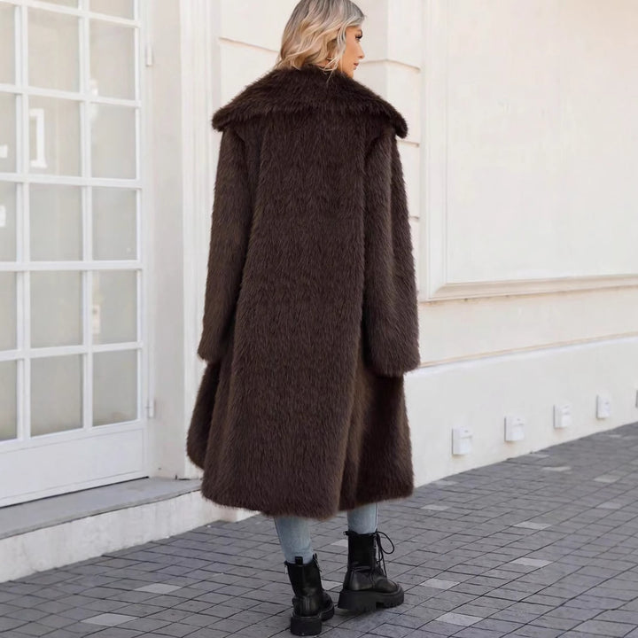 Ladies oversized soft coat with modern cut Amarae
