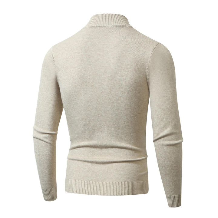 Elegant men's V-neck sweater made of high-quality fine knit Lune London
