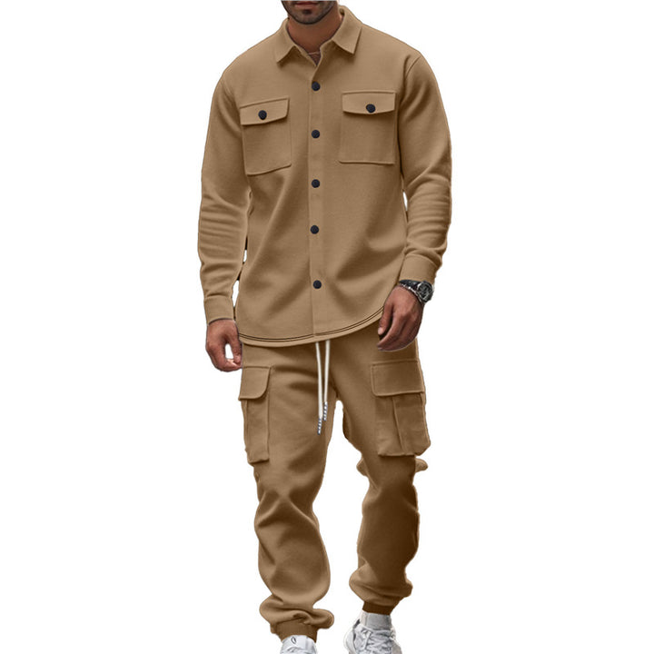 Casual men's set with functional pockets and chic and stylish design