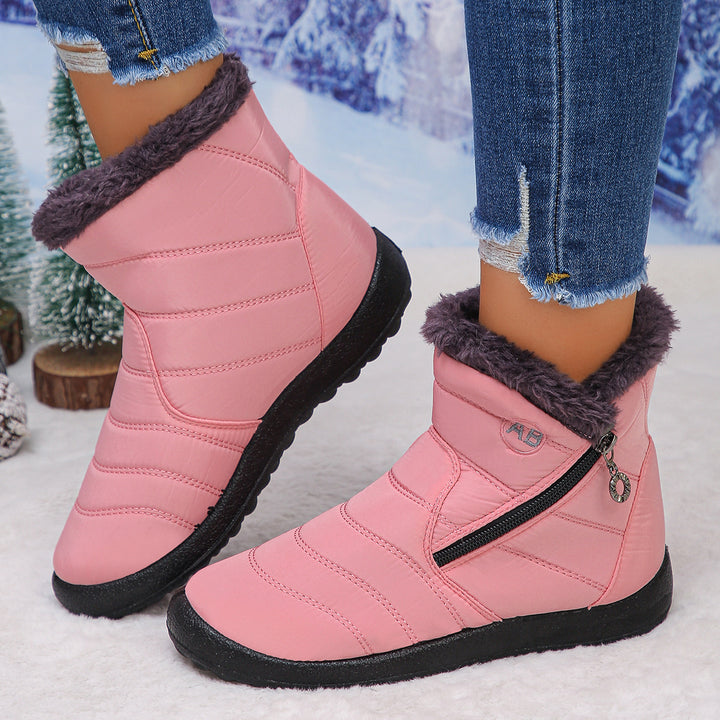 Thermal winter boots for women with cozy lining and side zip Lune London
