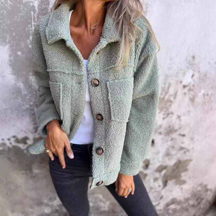 Ladies Comfortable and Stylish Fleece Jacket with Practical Pockets Amarae