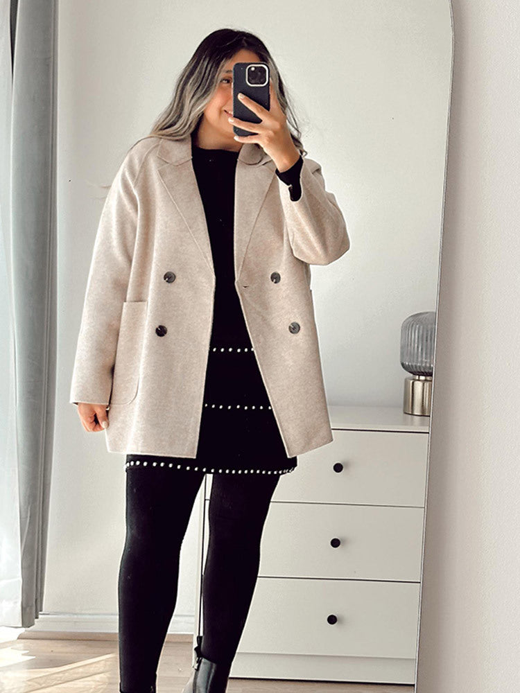 Women's Boxy Wool Blend Cocoon Jacket with Double-Breasted Button Placket and Wide Lapels Amarae