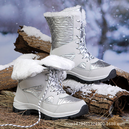 Thermally insulated winter boots for women with a patterned non-slip sole and cozy inner lining Amarae