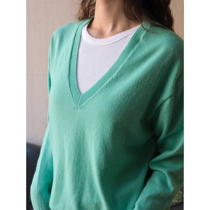 Women Lightweight V-Neck Fine Knit Sweater in Oversize Fit with Ribbed Cuffs Amarae