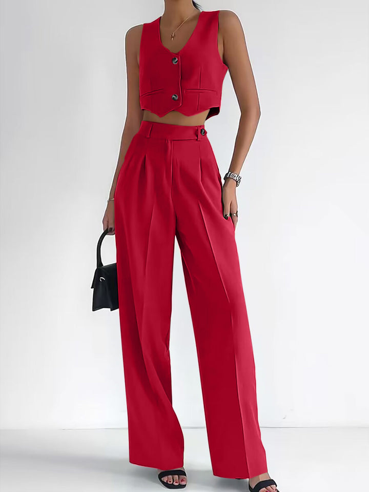 Fashionable women's set consisting of a sleeveless crop top and wide trousers Lune London