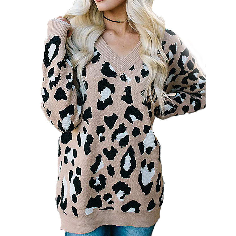 Women’s sweater with leopard pattern and V-neck Lune London