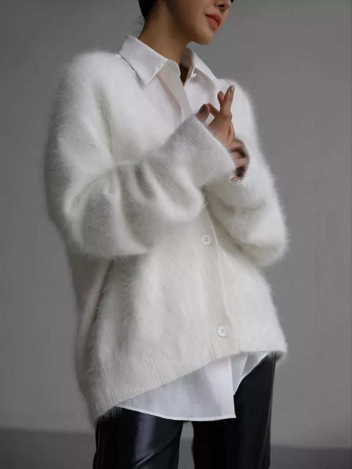 Women's cozy cardigan with button closure and loose fit Lune London
