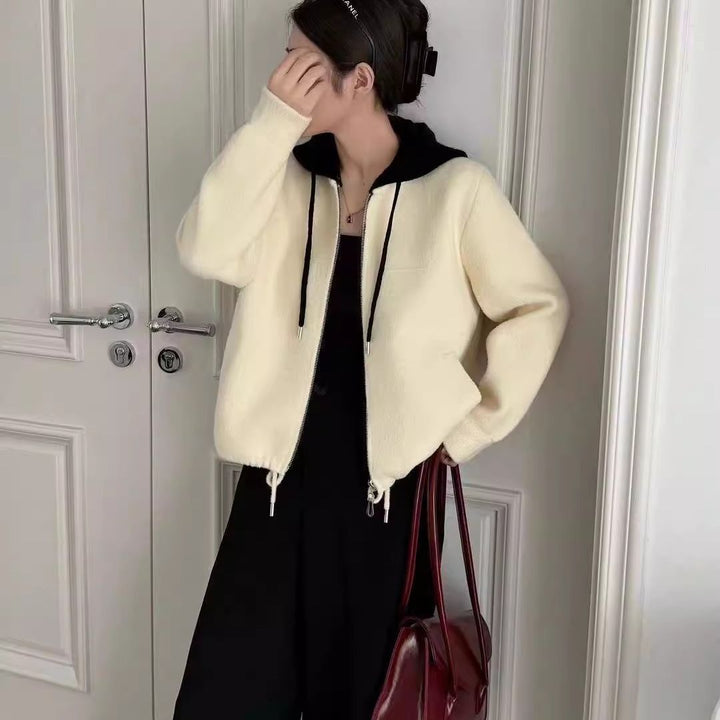 Veste matelassée à la mode pour femmes avec capuche et double zip Chic & Stil