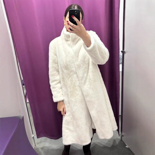 Women's Maxi Faux Fur Coat with Oversized Cut and Patch Pockets Amarae