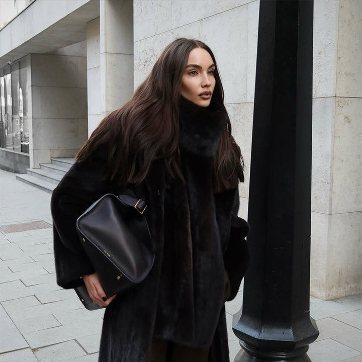 Faux fur scarf for women with practical wrapping technique Lune London