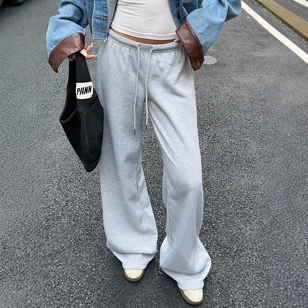 Women Comfortable Loose Sports Pants with Practical Pockets Lune London