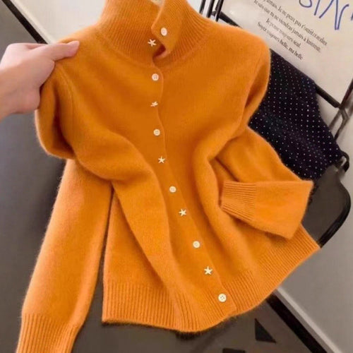 Cardigan Élégant Femme avec Col Haut et Détails de Bouton Étoile Chic & Stil