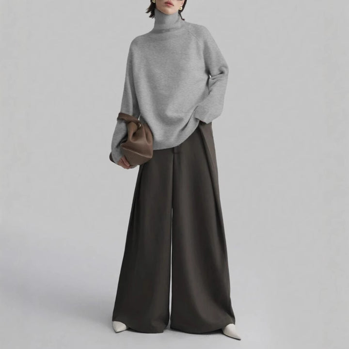 Women's oversized turtleneck sweater with fine texture Lune London
