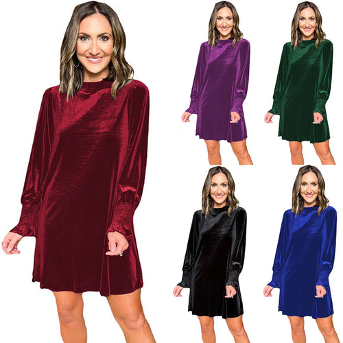 Evening satin dress for women with long sleeves and chic elegant cut