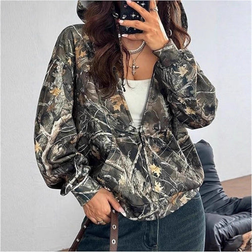 Veste à capuche pour femme avec motif camouflage et coupe ample Chic & Stil