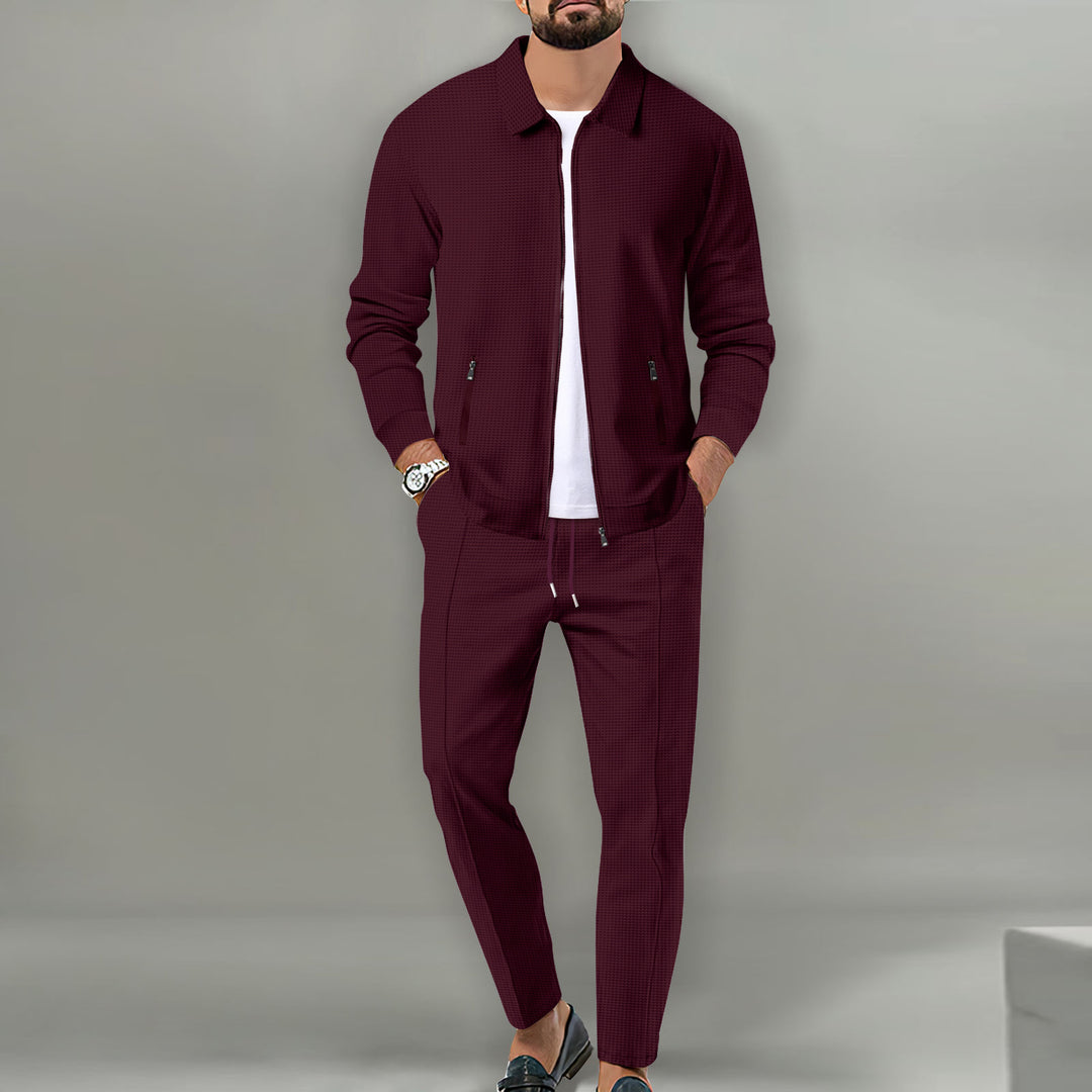Men's sports set with modern cut and breathable material Lune London