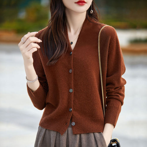 Cashmere cardigan for women with stylish button details and V-neck Amarae